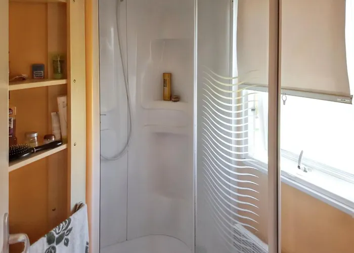 Charming In Pataias, 18 M² With Shared Pool.