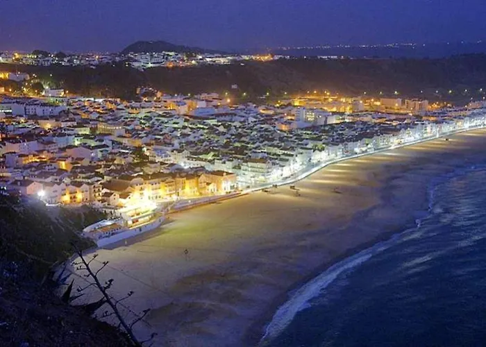 Charming In Pataias, 18 M² With Shared Pool. Hébergement de vacances *