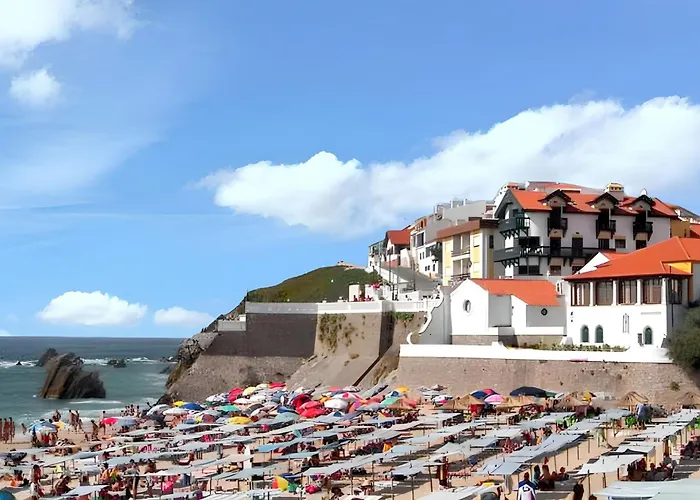 Hébergement de vacances Charming In Pataias, 18 M² With Shared Pool. *