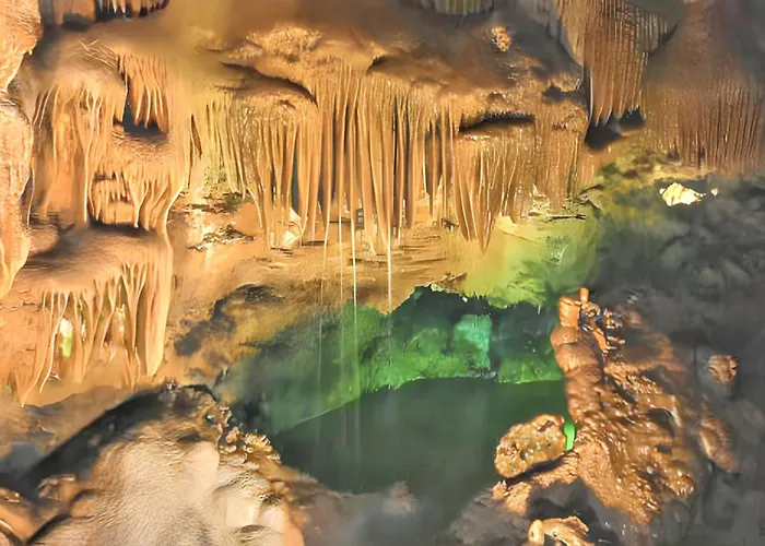 Hébergement de vacances Charming In Pataias, 18 M² With Shared Pool.